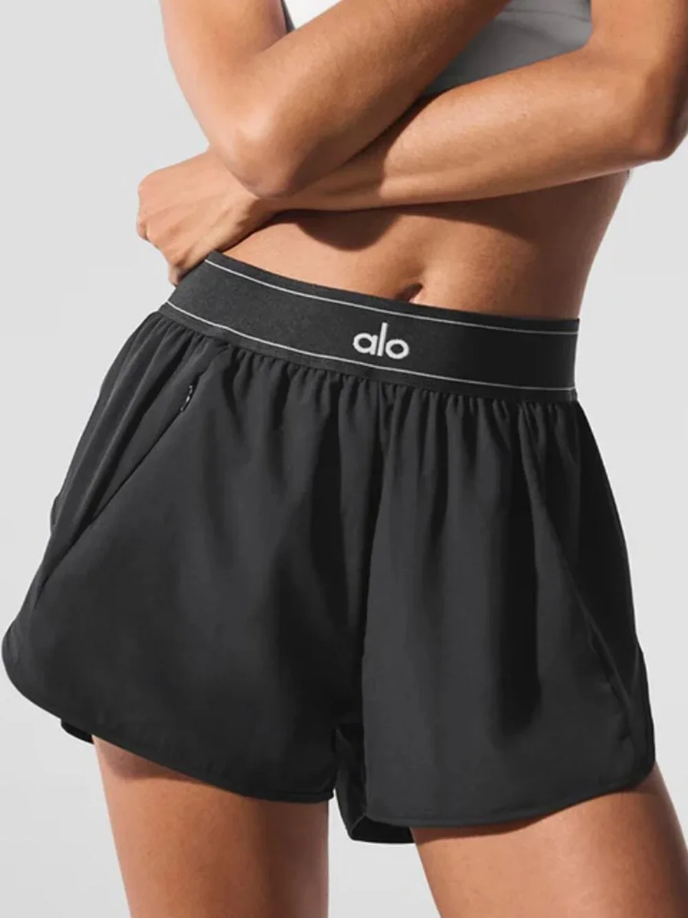 Brand New Alo Yoga😆Match Point Short Black ( Loose fit, elastic waistband )